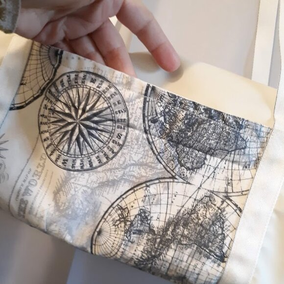 New Vinyl World Globe Compass Mini Duffle Tote Travel Bag Ivory gray Modern purs - Picture 7 of 9